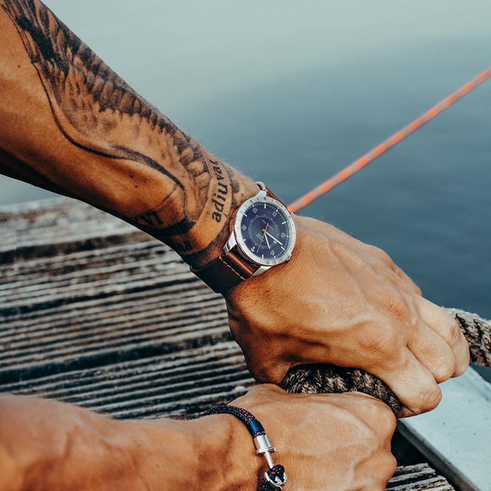 TideRunner ブルー/ブラウンレザー - ポールヒューイット日本公式サイト